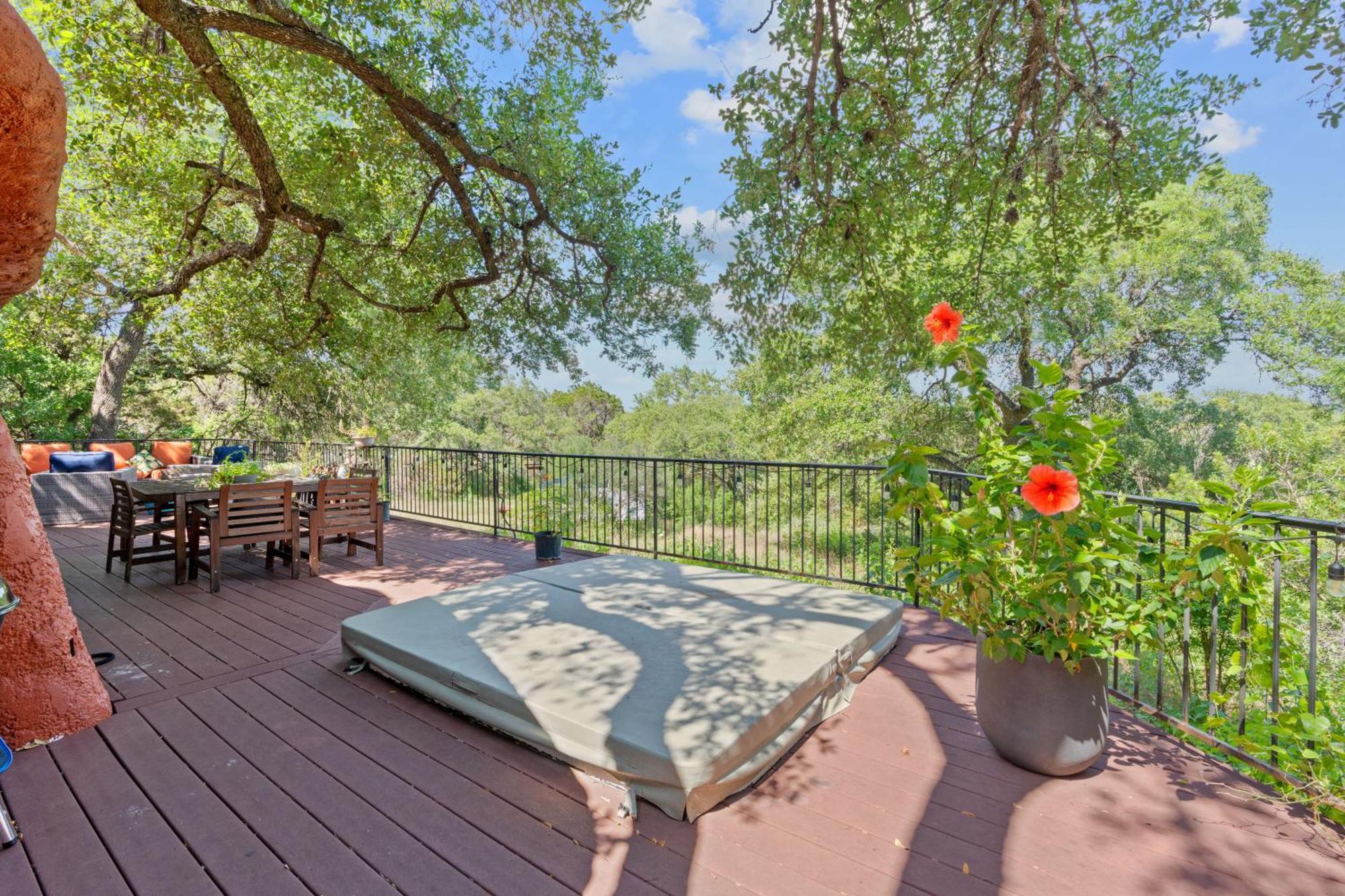 Magical Austin Hobbit House Villa Exterior photo