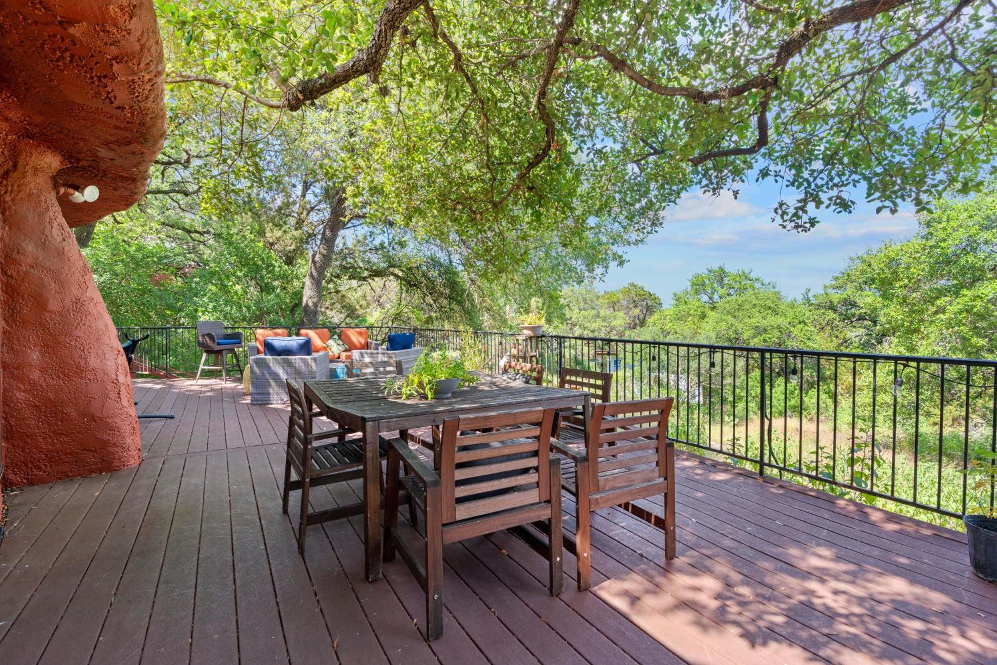 Magical Austin Hobbit House Villa Exterior photo