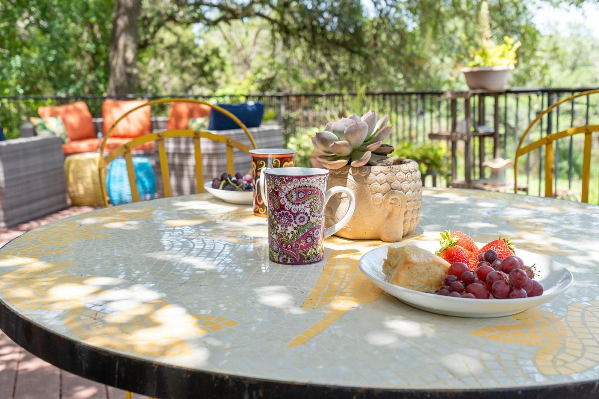 Magical Austin Hobbit House Villa Exterior photo